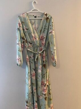 Floral Wrap Midi Dress – Elegant & Feminine